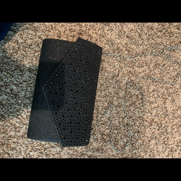 Black rhinestone chain crossbody clutch - Picture 2 of 3